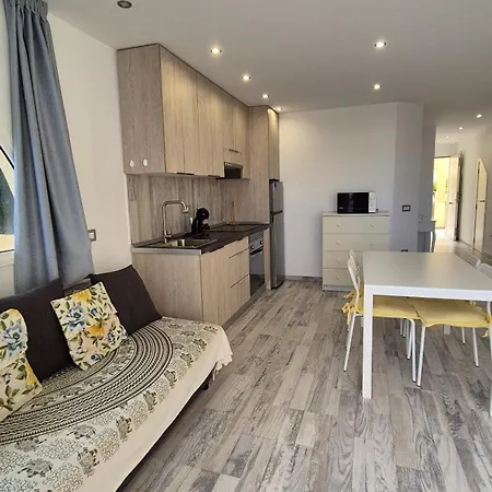 شقة Mareverde Complex Whit Diffuse Pool And Chiringuito أذيخي