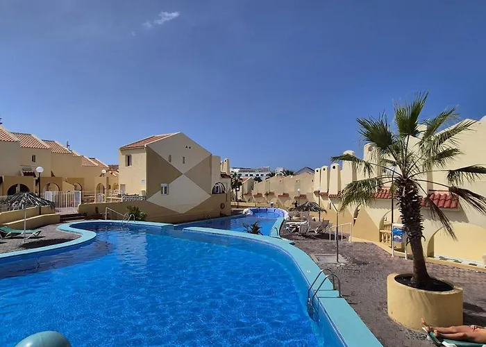 Mareverde Complex Whit Diffuse Pool And Chiringuito Адехе